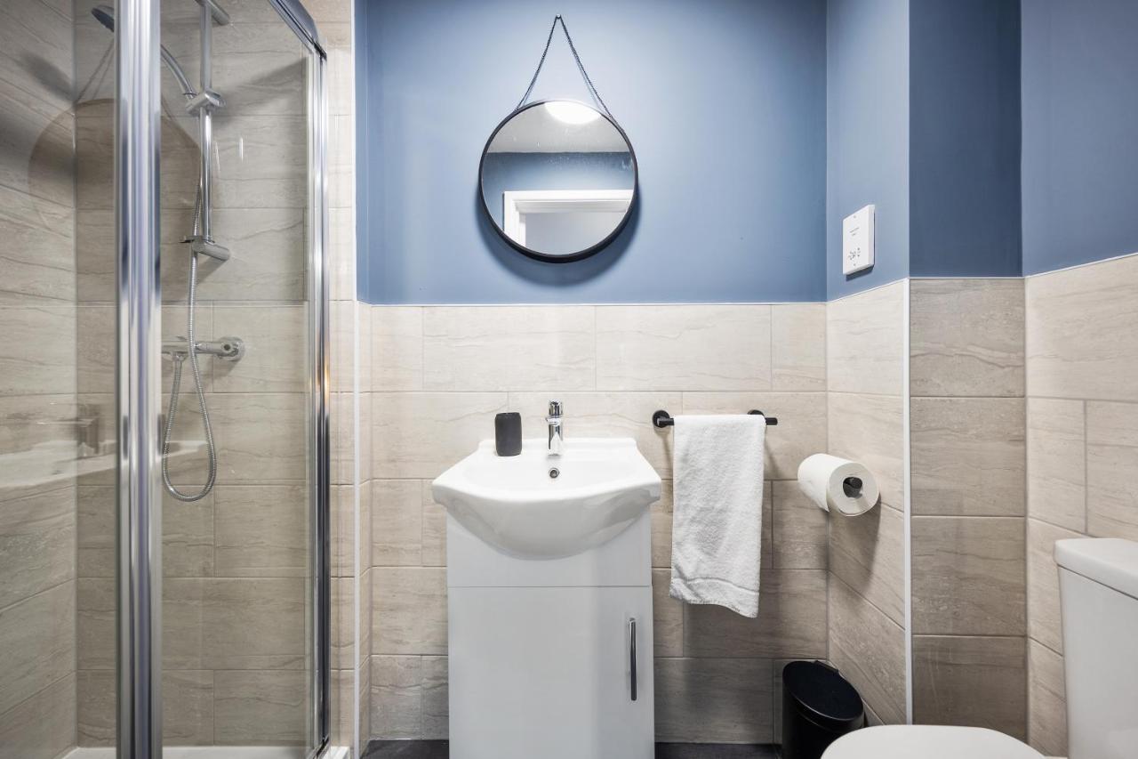 7 Bedroom House Ensuite Rooms, Fully Equipped Kitchen, Free Wifi, Tvs In All Rooms City Centre Close To A46 Inspire Homes Coventry Exteriér fotografie